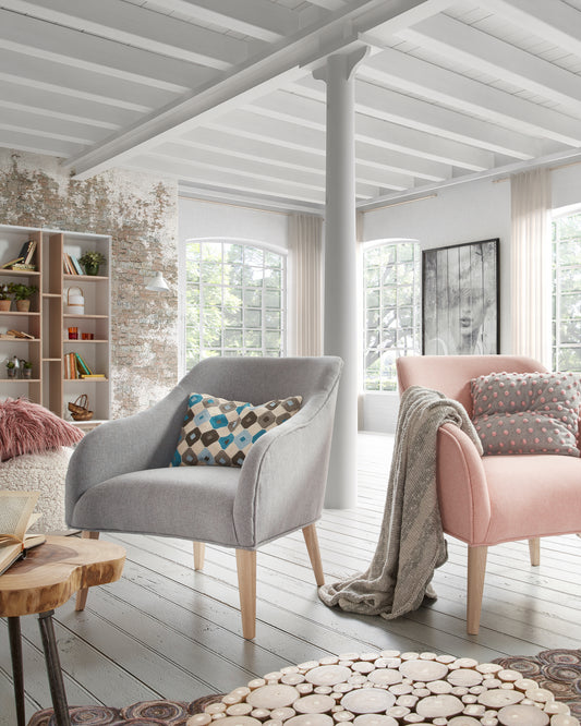 Fauteuil Bobly gris et pieds en bois avec finition naturelle FSC Mix Credit