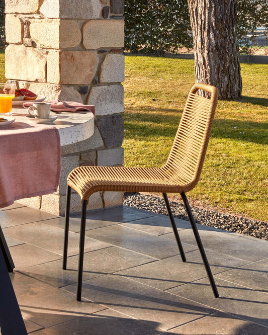 Chaise empilable Lambton en corde marron et acier finition noire
