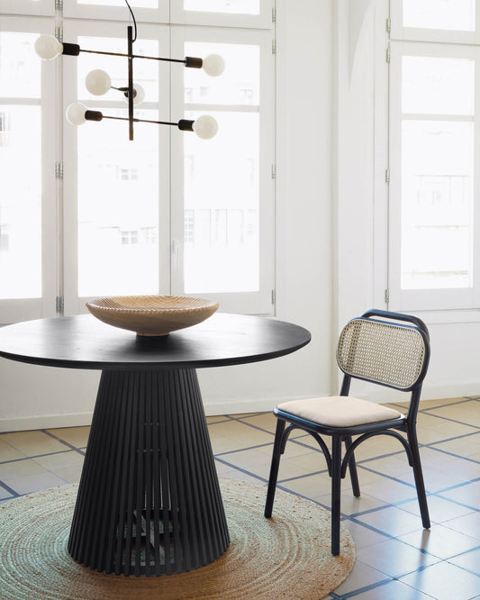Table ronde Jeanette en bois de Mindy noir Ø 120 cm