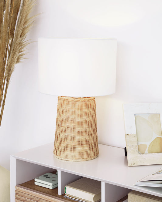 Lampe de table Kimjit en rotin finition naturelle
