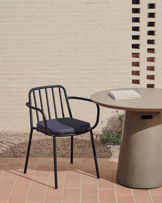 Chaise Bramant en acier finition noire