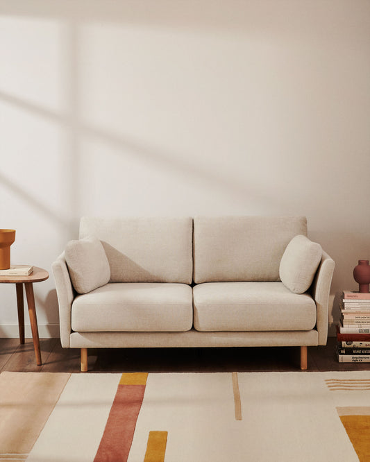 Canapé Gilma 2 places ignifugé en chenille beige et pieds avec finition naturelle 170 cm