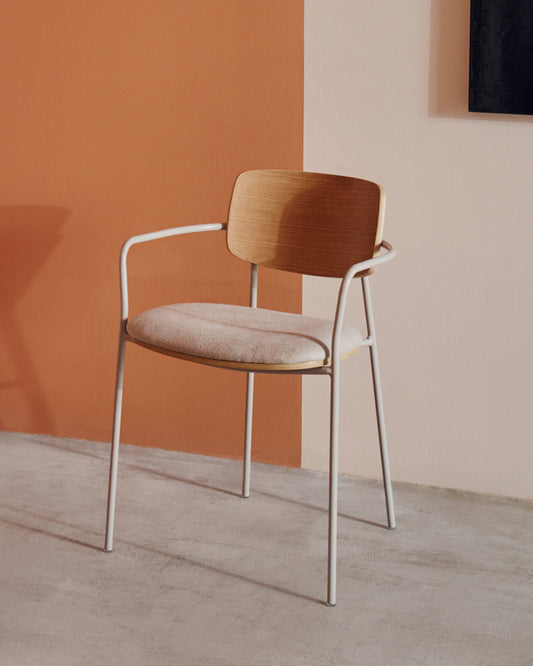 Chaise empilable Maureen en contreplaqué de peuplier finition couleur claire et pieds métal beige FSC 100 %
