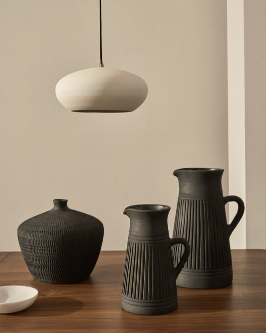 Vase Menre en terre cuite finition noire 34 cm