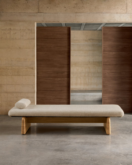 Méridienne Topaz en tissu chenille beige et bois de frêne finition naturelle 200 cm FSC 100%