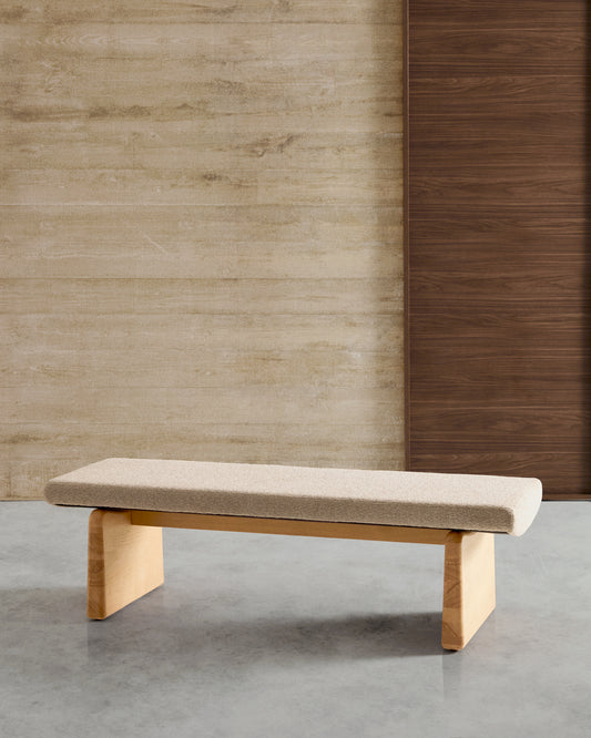 Banc Topaz tissu chenille beige et bois de frêne finition naturelle 150 cm FSC 100 %