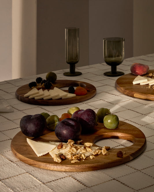 Grande planche de service ronde Klot en bois d’acacia FSC 100%