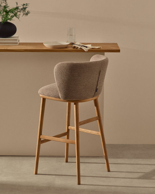Tabouret Ciselia chenille marron et bois de frêne finition ton naturel FSC Mix Credit 75 cm
