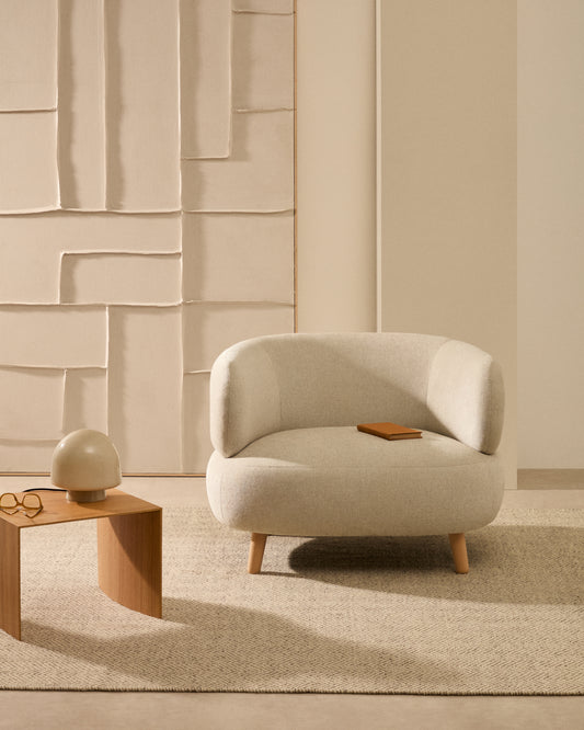 Fauteuil Luisa chenille perle avec pieds en bois de hêtre 90 cm