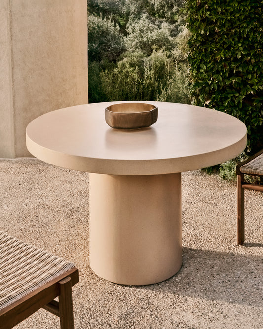 Table ronde Aiguablava en ciment beige Ø 120 cm
