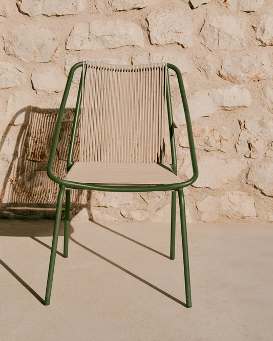Chaise empilable d’extérieur Zivia en corde écrue et acier galvanisé vert