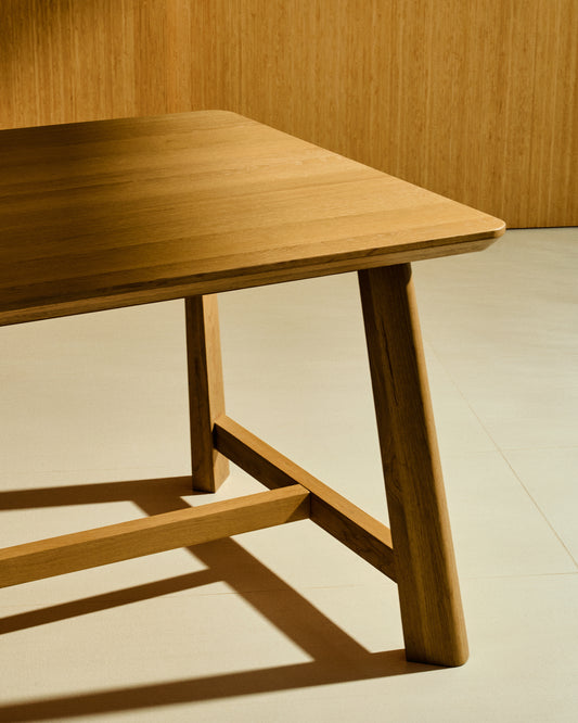 Table Idun en placage et bois de chêne avec finition ton naturel FSC Mix Credit 220 x 100 cm