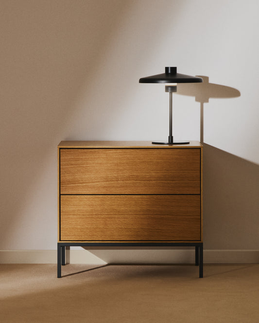 Table de chevet Vedrana 2 tiroirs placage de chêne et pieds en acier noir 60 x 55 cm