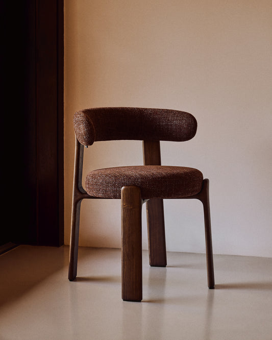 Chaise Granite en tissu chenille marron et bois de frêne finition noyer FSC 100%