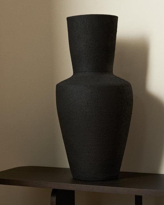 Vase Nerun en terre cuite noire 72 cm