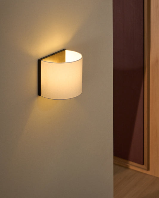 Applique murale Umbran en bois d’hévéa marron foncé et lin beige