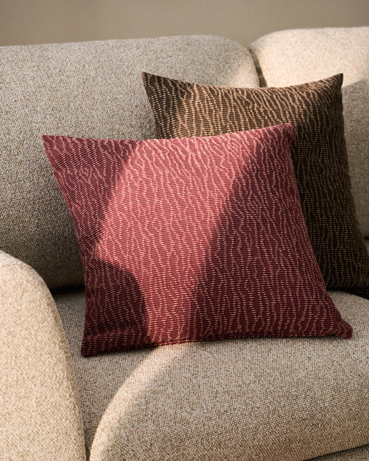 Housse de coussin Alnori 100 % coton jacquard grenat 50 x 50 cm