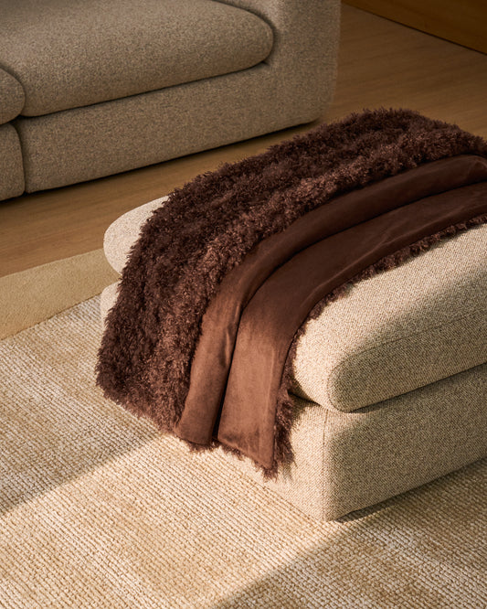 Couverture Seruva en fibres synthétiques effet bouclette marron chocolat 140 x 200 cm