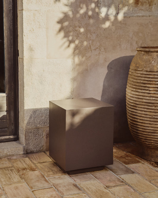 Table auxiliaire Rustella en ciment marron 35 x 35 cm