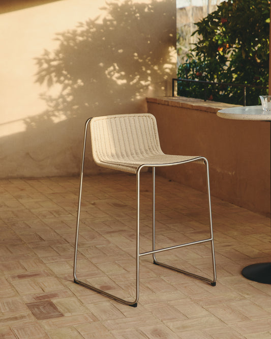 Tabouret empilable Tavari en corde synthétique beige et acier inoxydable AISI 304 effet brossé 75 cm
