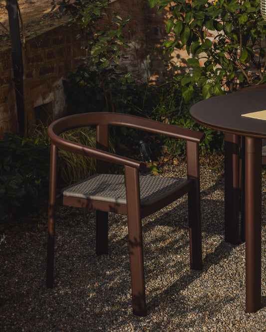 Chaise empilable d’extérieur Erice en aluminium et corde marron