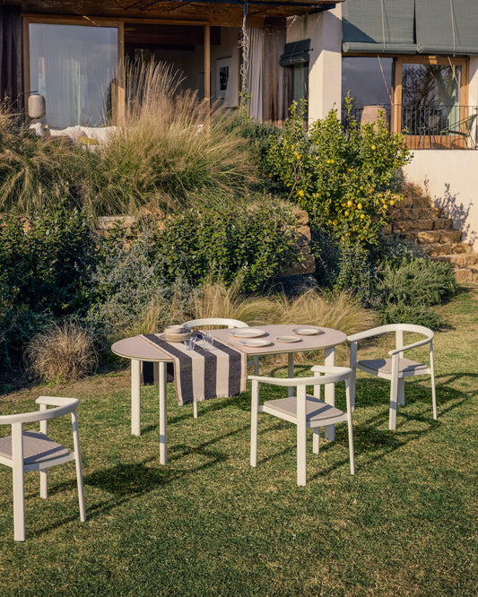 Table ovale Erice en aluminium et verre trempé écru 180 x 90 cm
