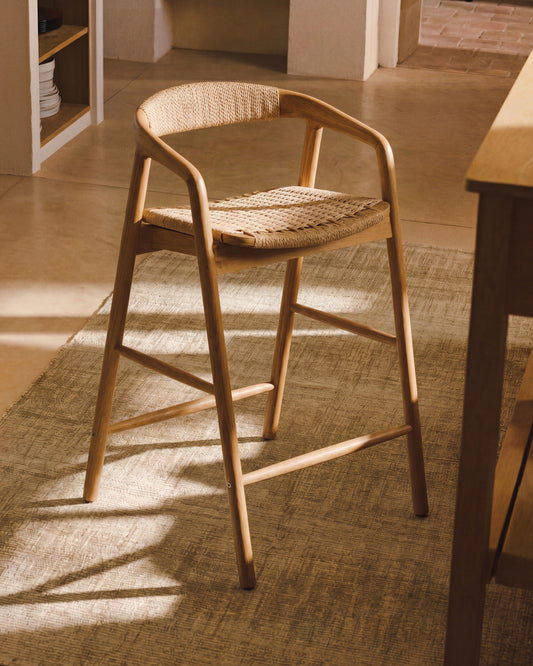 Tabouret Derile en bois de chêne avec finition ton naturel et corde en papier beige FSC Mix Credit 65 cm