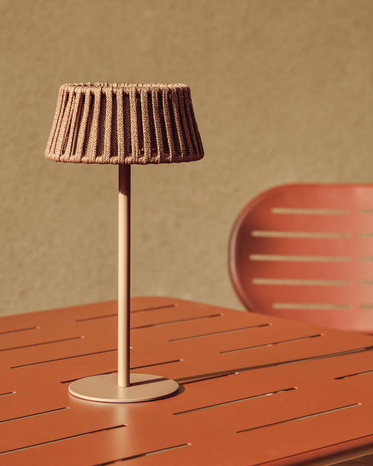 Lampe de table solaire d’extérieur Aldet en corde plate et pied en métal beige