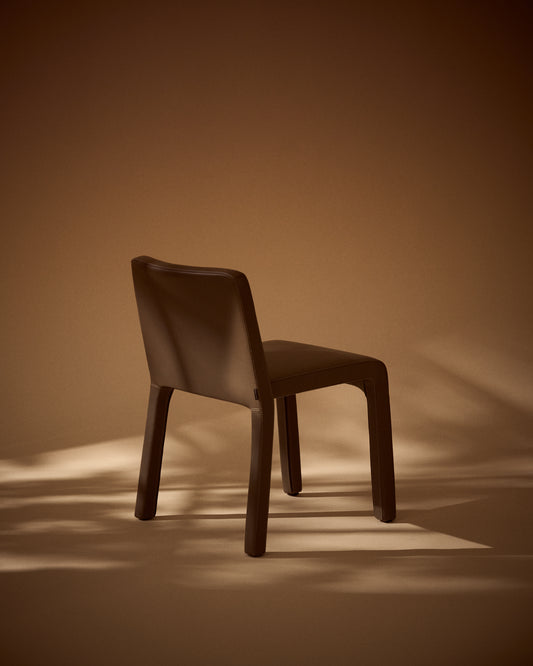 Chaise empilable Loria en polyuréthane marron FSC 100 %