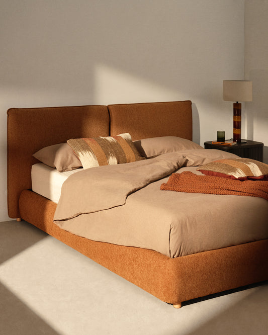 Lit Elerio en chenille cuivrée douce pour matelas de 160 x 200 cm