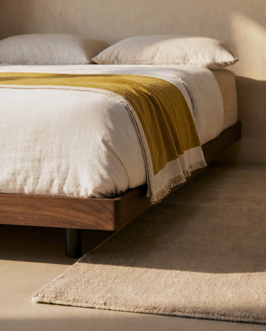 Base Norlen en placage de noyer avec finition foncée pour matelas de 160 x 200 cm FSC Mix Credit