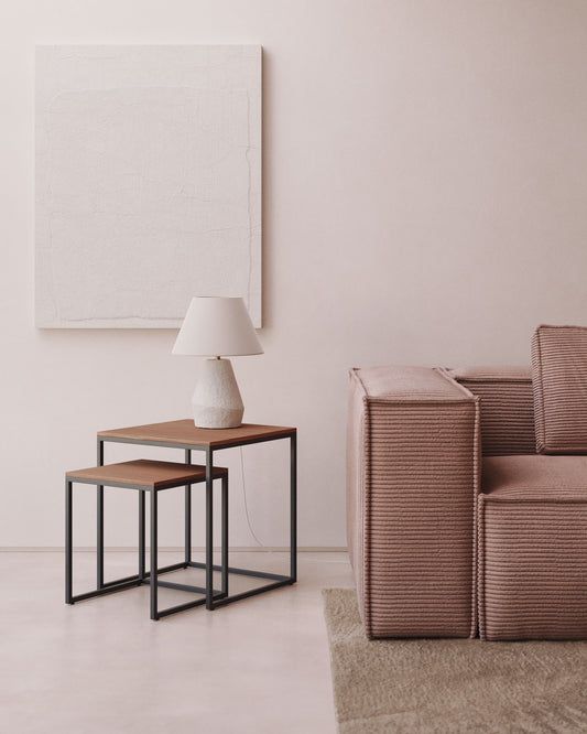 Ensemble 2 tables d'appoint gigognes Yoana en placage de noyer et structure en métal noir