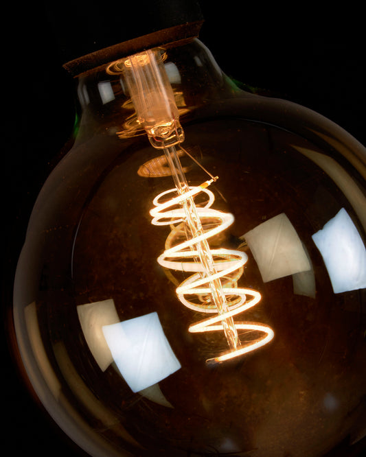 Ampoule LED Bulb E27 de 4W et 80 mm lumière chaude