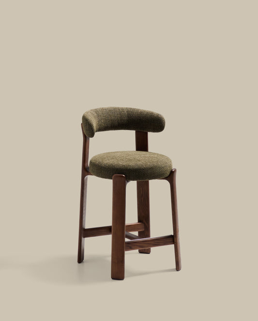 Tabouret Granite en tissu chenille verte et bois de frêne avec finition ton noyer FSC 100 % 65 cm