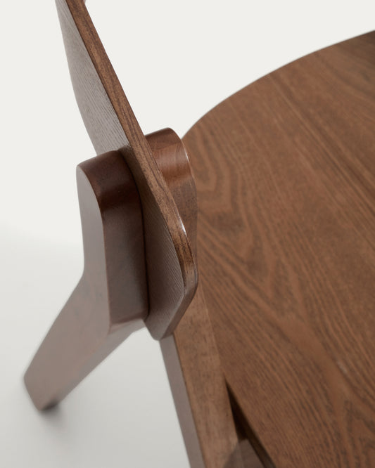 Chaise Godia en placage de chêne avec finition ton noyer