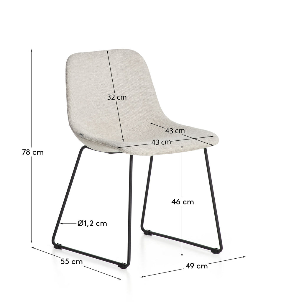 Chaise Zahara en chenille beige avec pieds en acier finition noire FSC 100 %