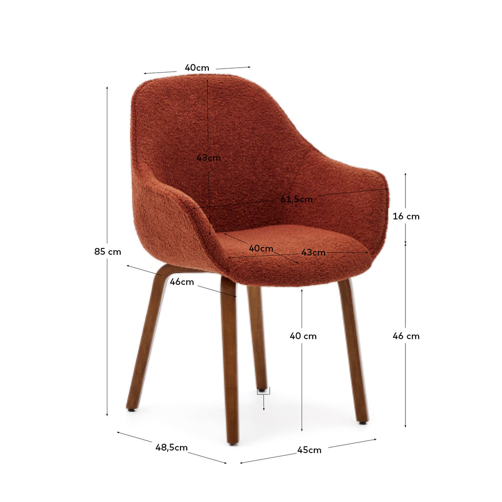 Chaise Aleli bouclette terre cuite et pieds en bois de frêne avec finition noyer