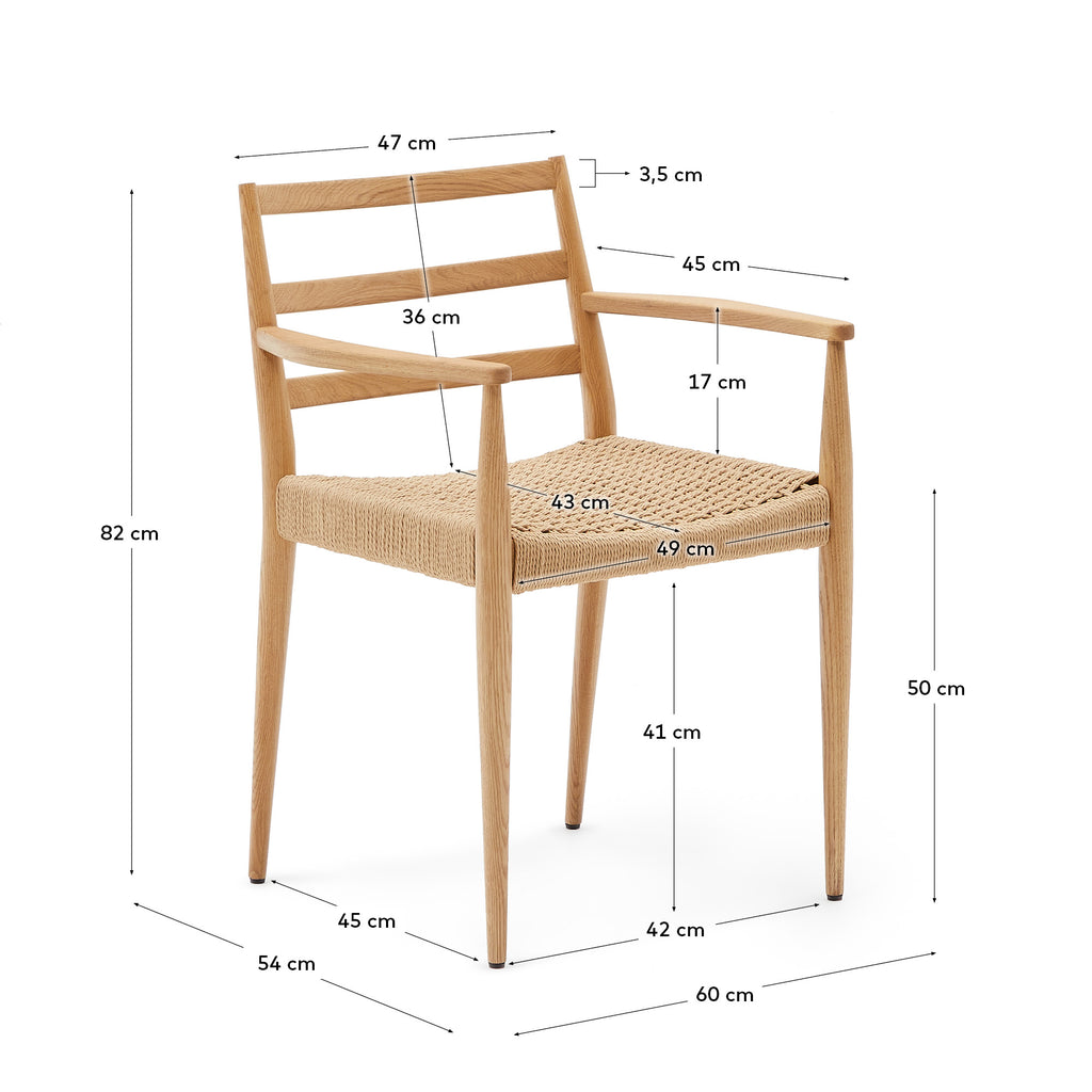 Chaise Analy avec accoudoirs en bois de chêne massif, finition naturelle, et assise en corde FSC Mix Credit