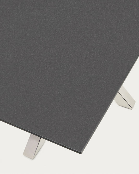 Table Argo en verre noir mat et pieds en acier inoxydable 160 x 90 cm