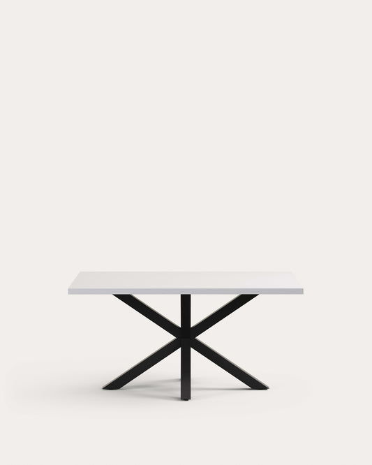 Table Argo en mélaminé finition blanche et pieds en acier finition noire 160 x 100 cm