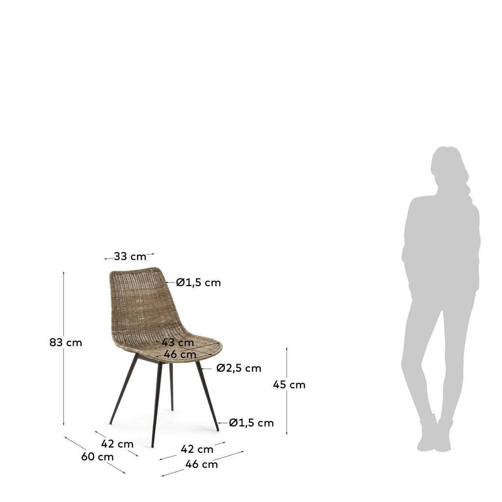 Chaise Equal en rotin et pieds en acier finition noire