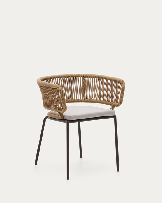 Chaise Nadin en corde beige et pieds en acier galvanisé