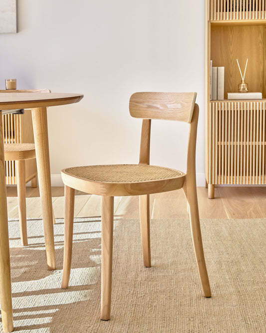 Chaise Romane en bois de hêtre naturel, placage de frêne et rotin