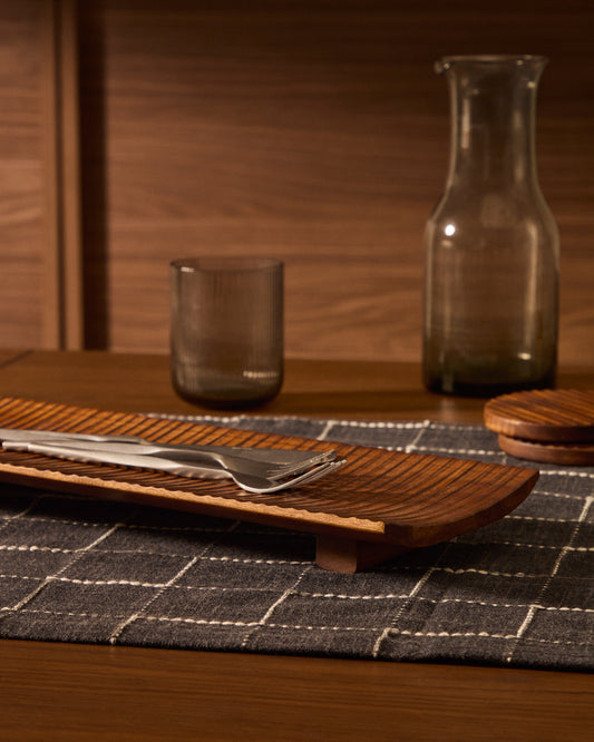 Grande planche de service Rommu en bois d’acacia FSC 100%