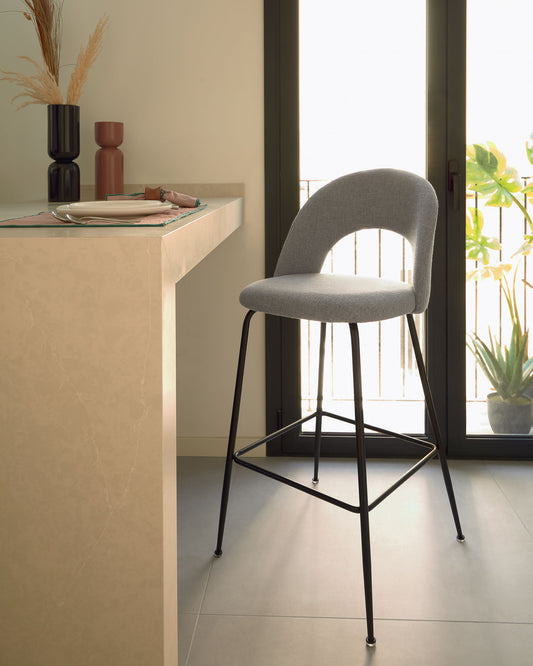 Tabouret Mahalia gris clair hauteur 63 cm FSC 100%