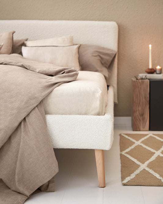Housse pour lit Dyla en bouclette blanche pour matelas de 160 x 200 cm
