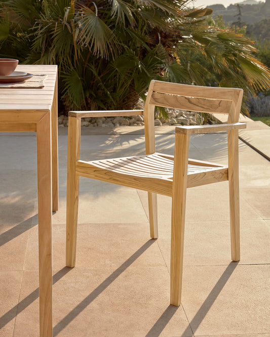 Chaise empilable d’extérieur Victoire en bois massif de teck