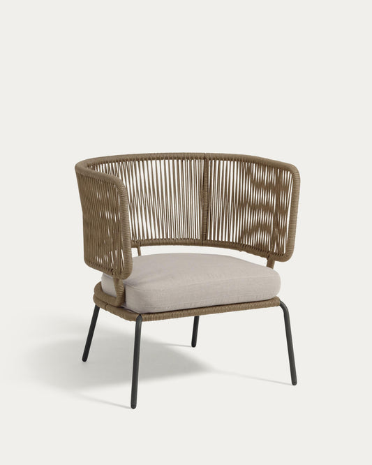 Fauteuil Nadin en corde beige et pieds en acier galvanisé