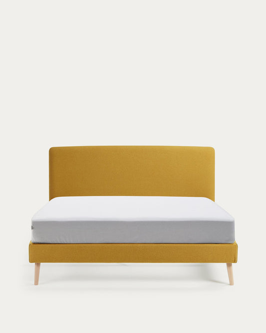 Lit déhoussable Dyla moutarde avec pieds en bois de hêtre pour matelas de 160 x 200 cm
