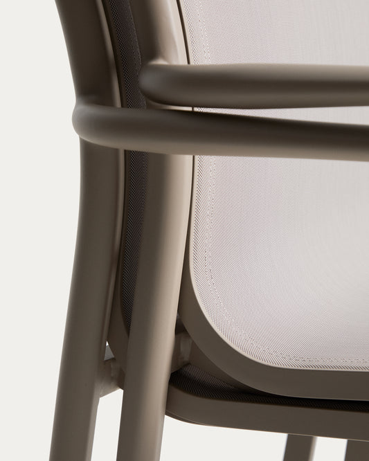 Ensemble table extensible Brela en aluminium taupe et 6 chaises Luri en aluminium taupe et textilène beige 205 (287) x 100 cm